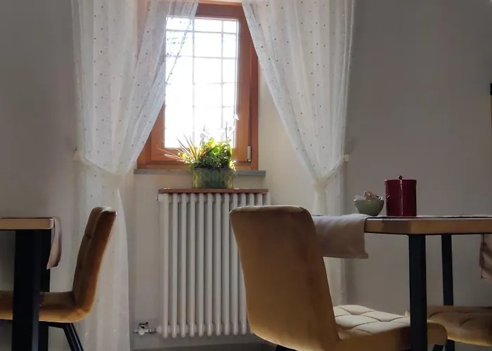 住宿加早餐酒店 La Tornalla 奥斯塔