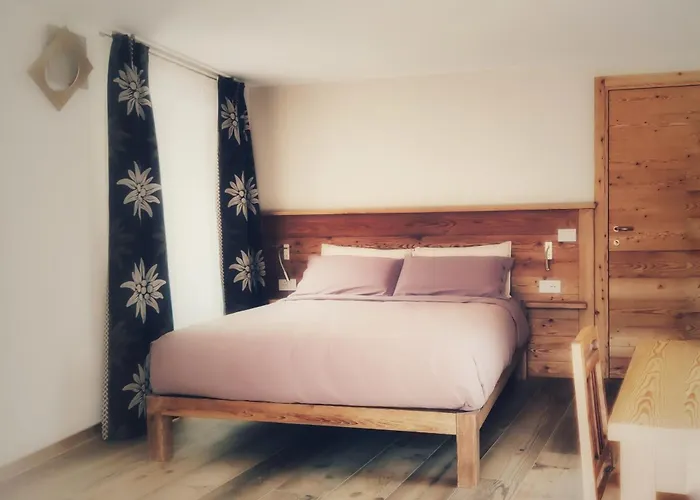 住宿加早餐酒店 La Tornalla 3*